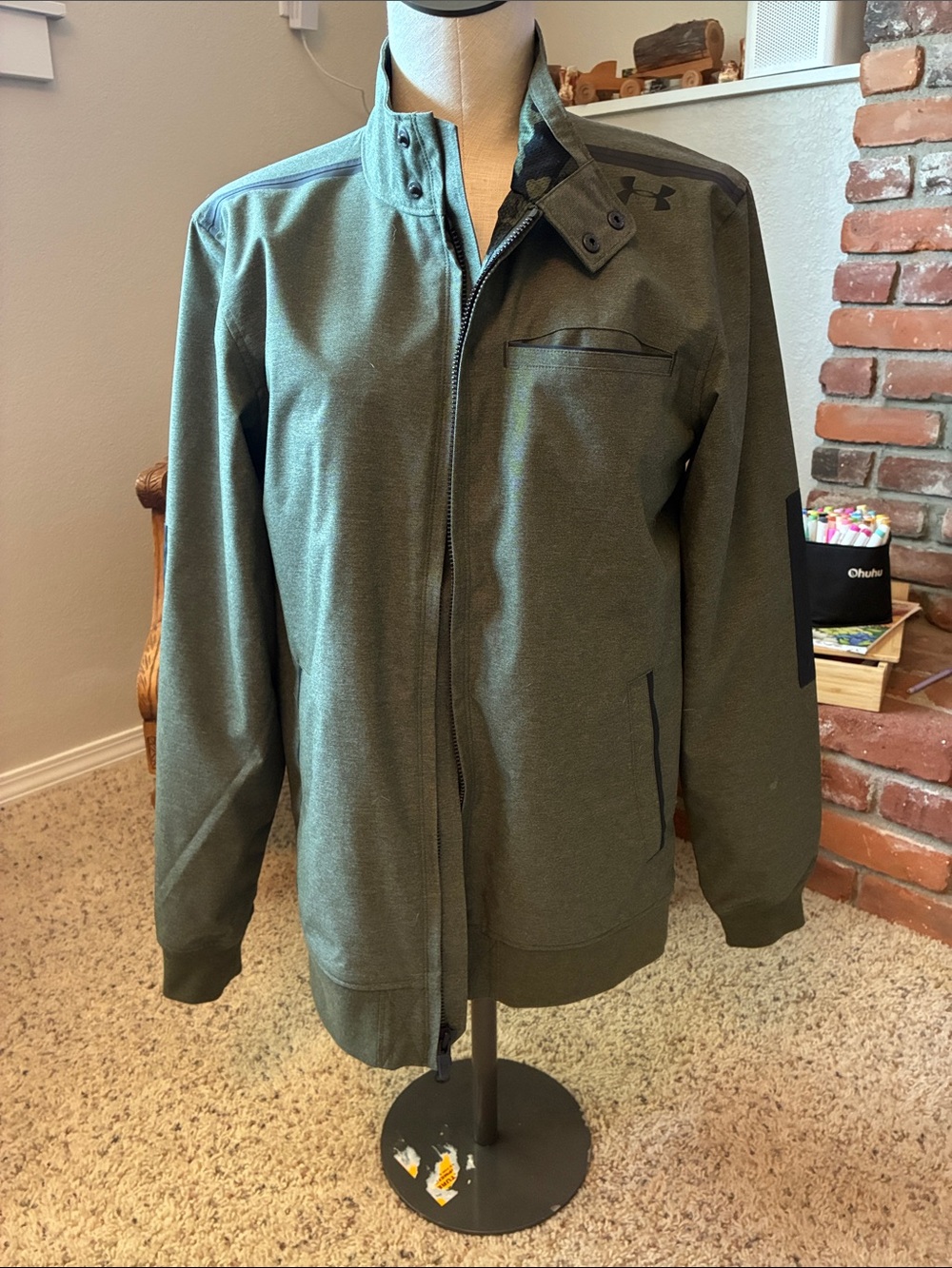 Under Armour Men's Olive Green Lightweight Full-Zip Shirt Jacket